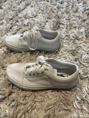 Vans Classic White Low-Top Canvas Sneakers